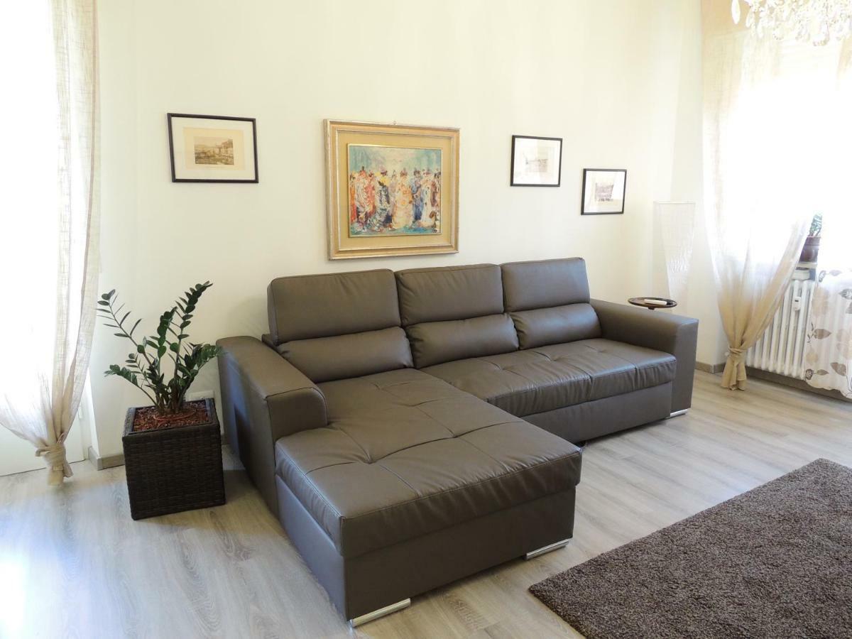 Apartamento Residenza Arusnati Verona Exterior foto