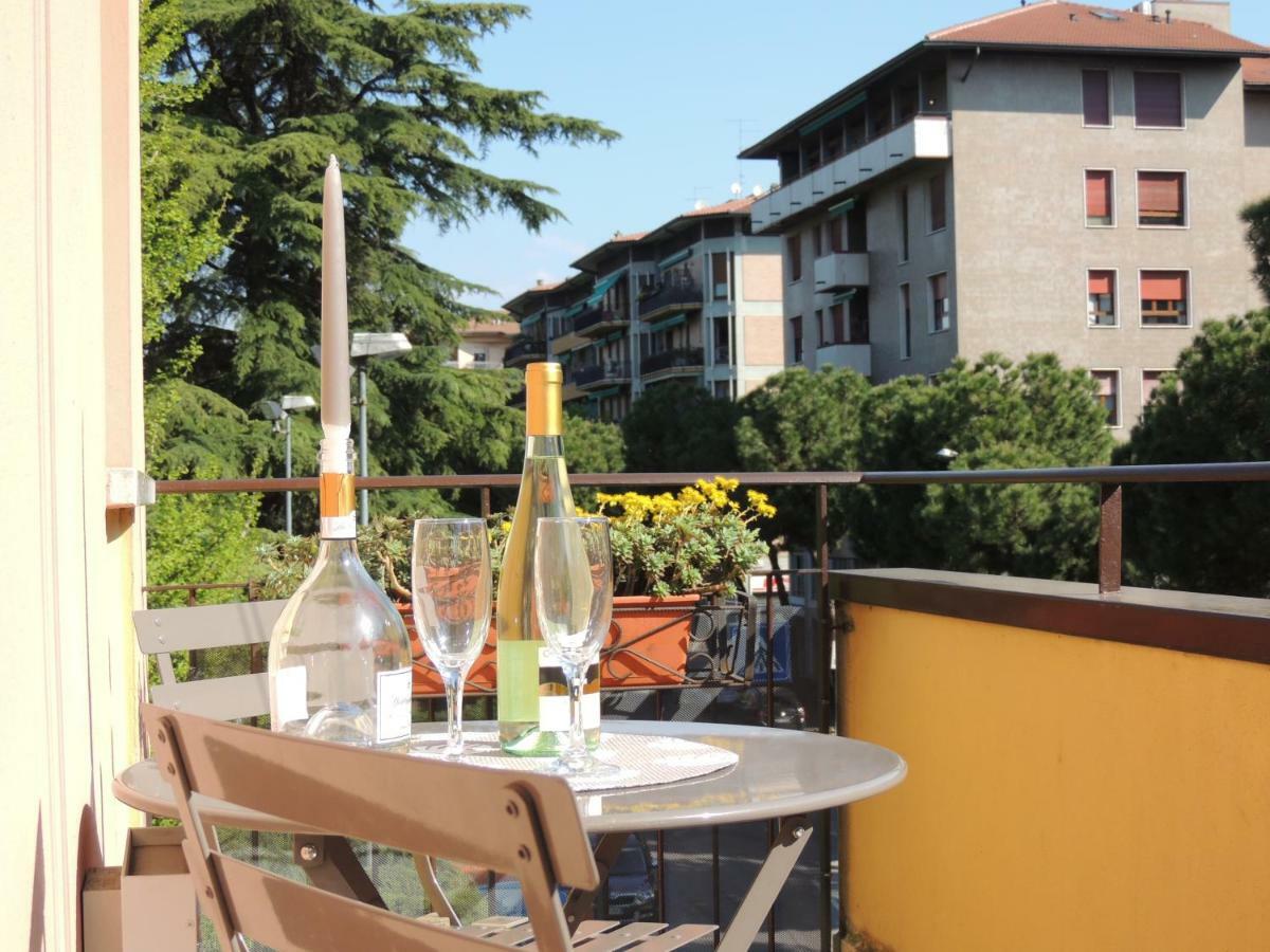 Apartamento Residenza Arusnati Verona Exterior foto